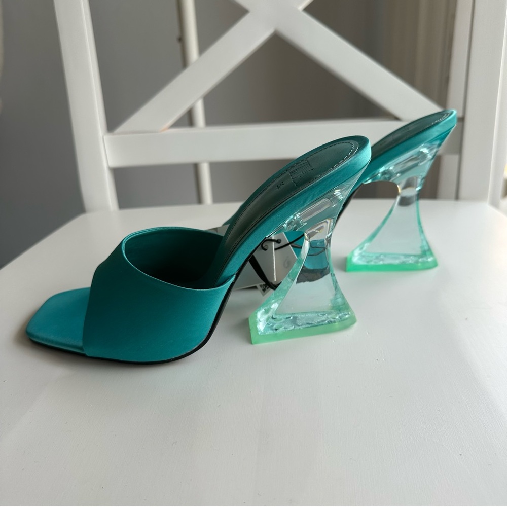 NWT Zara Aqua Blue Satin Mules with Clear Acrylic Heels - Bloggers Fave - Picture 5 of 12